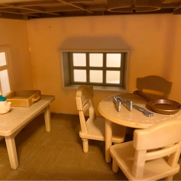 Calico Critter Red Roof Country Home ***working Lights & Extra Parts - Picture 7 of 15